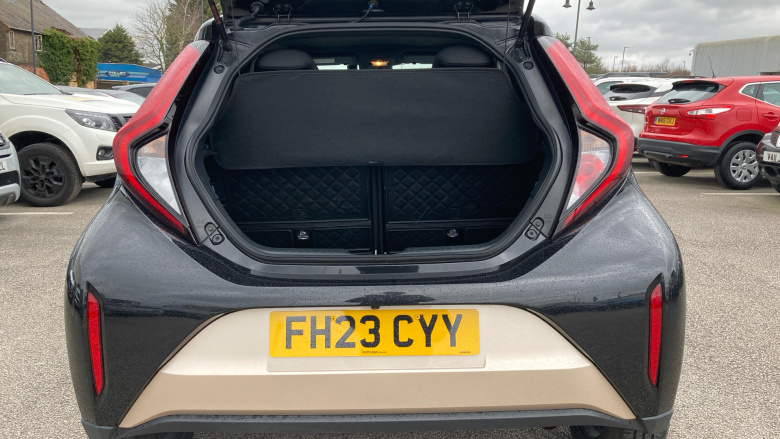 Toyota Aygo X 1.0 VVT-i Edge 5dr Petrol Hatchback